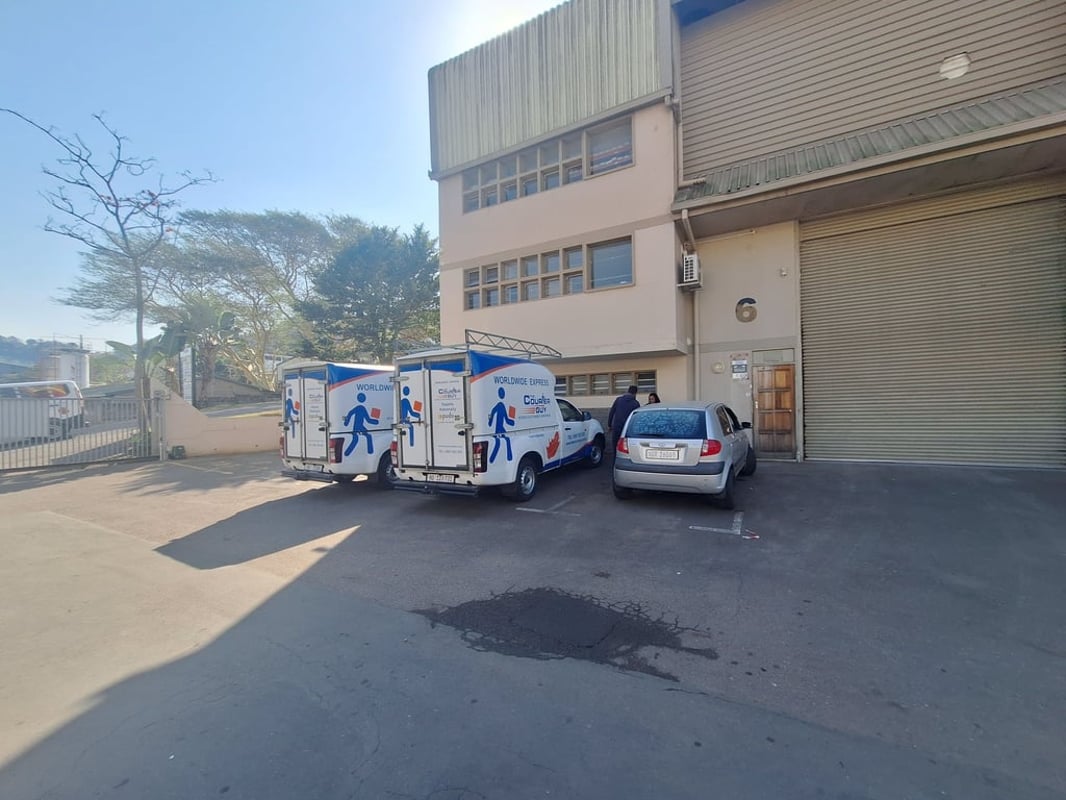 368m Warehouse For Lease In Westmead