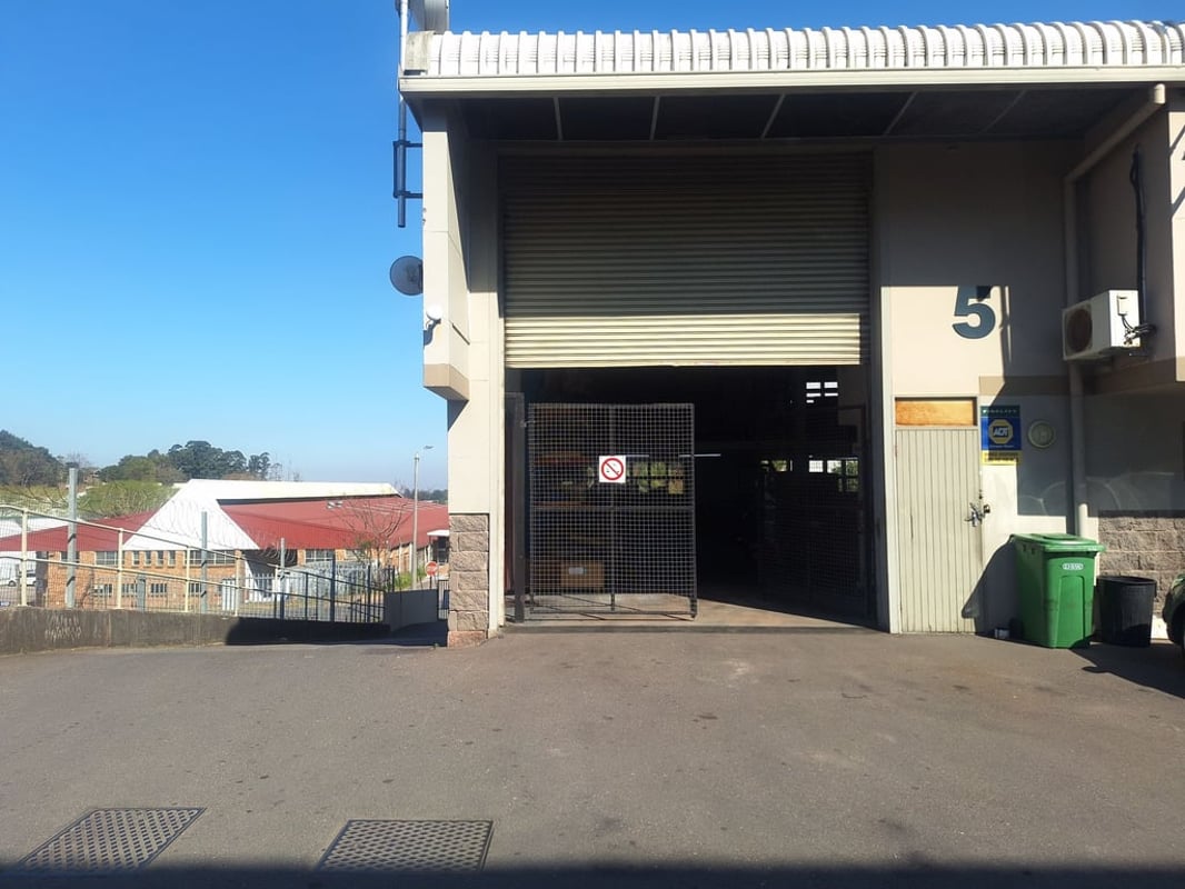 368m Warehouse For Lease In Westmead