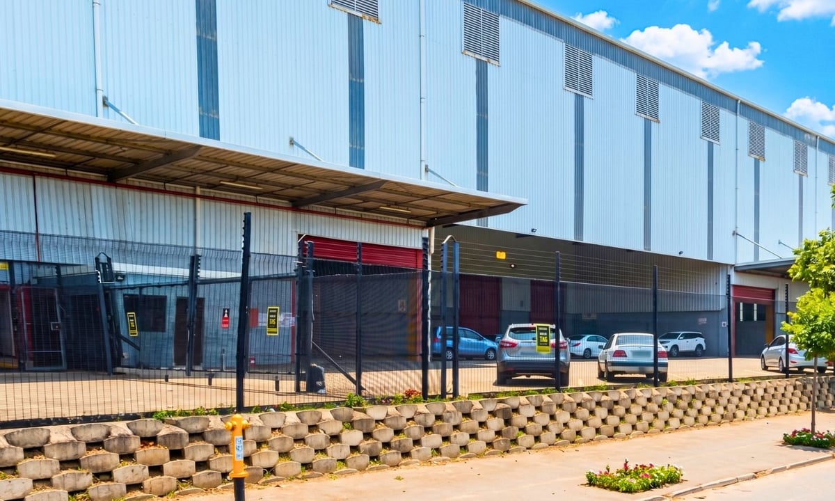 15 716m² Premium Logistics & Distribution Warehouse To Let – Prospecton