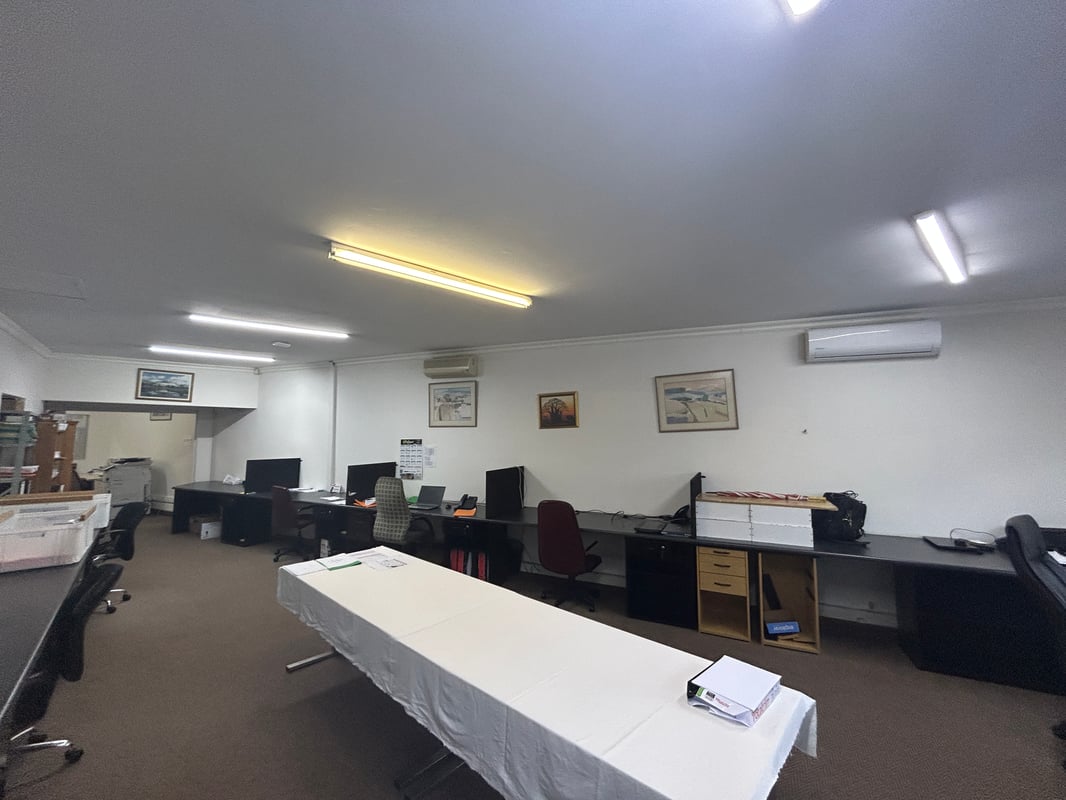 988m² Office Space To Let, Westville