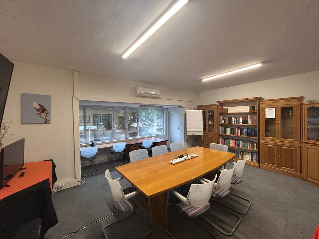 988m² Office Space To Let, Westville