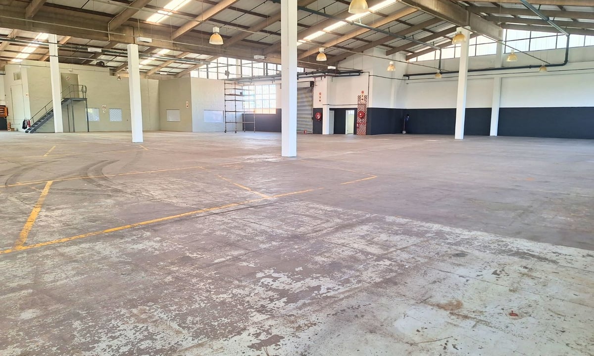 2 675m² Warehouse To Let in Pinetown