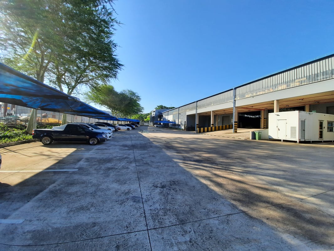 4 000m² Warehouse For Lease In Riverhorse Valley