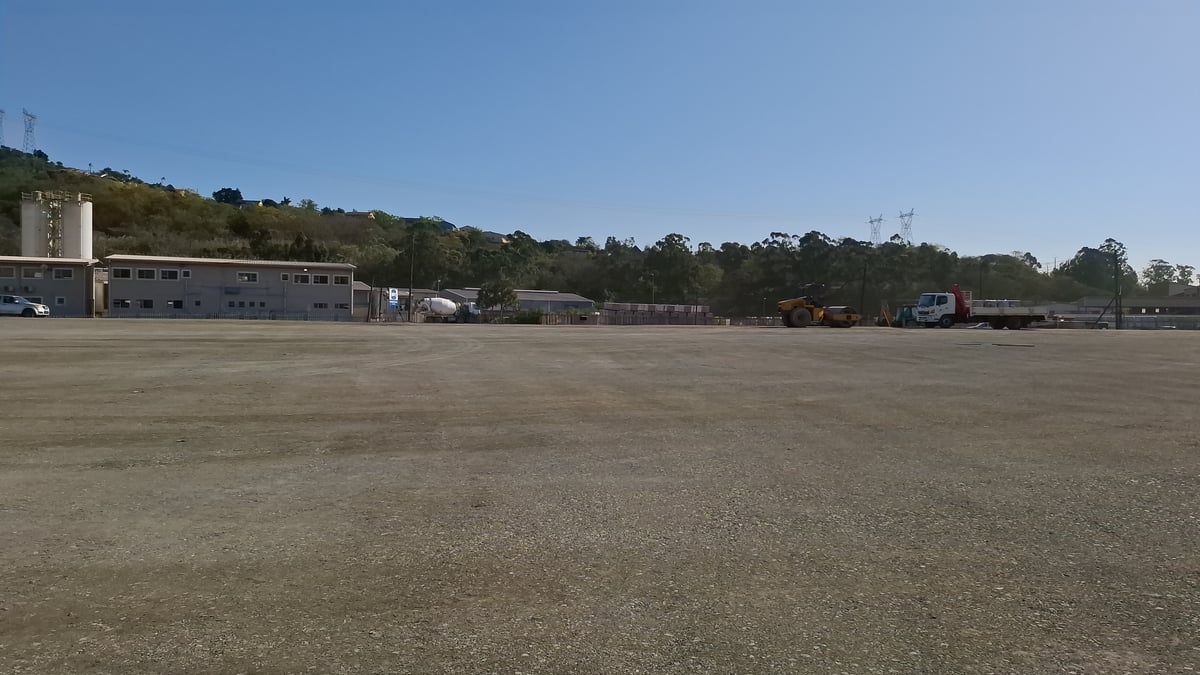 5136m² Hardened Yard For Lease in Riverhorse Valley