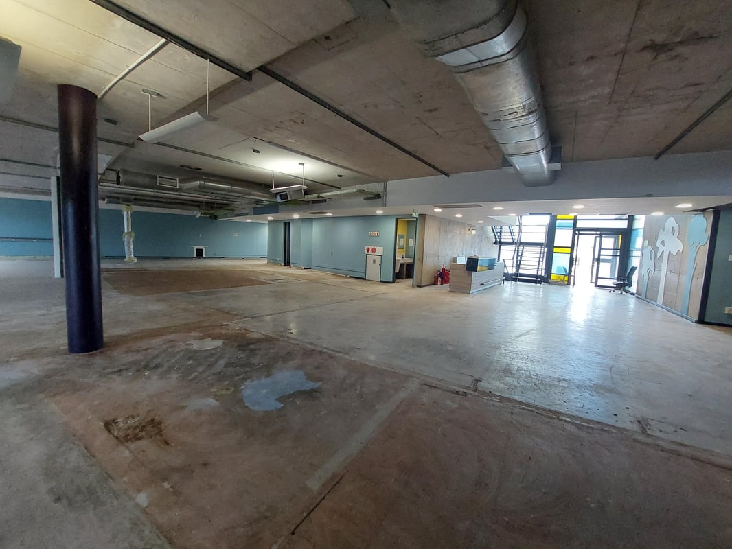 1951m² Office Space For Sale in Riverhorse Valley