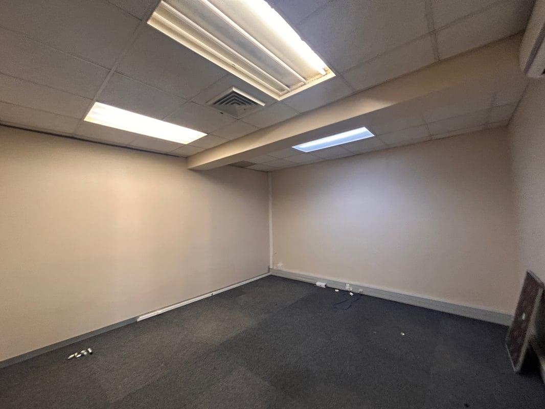 130m² Office To Let in Westville
