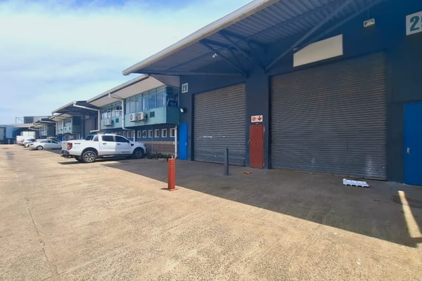 745m² Warehouse For Lease in Glen Anil — image 6