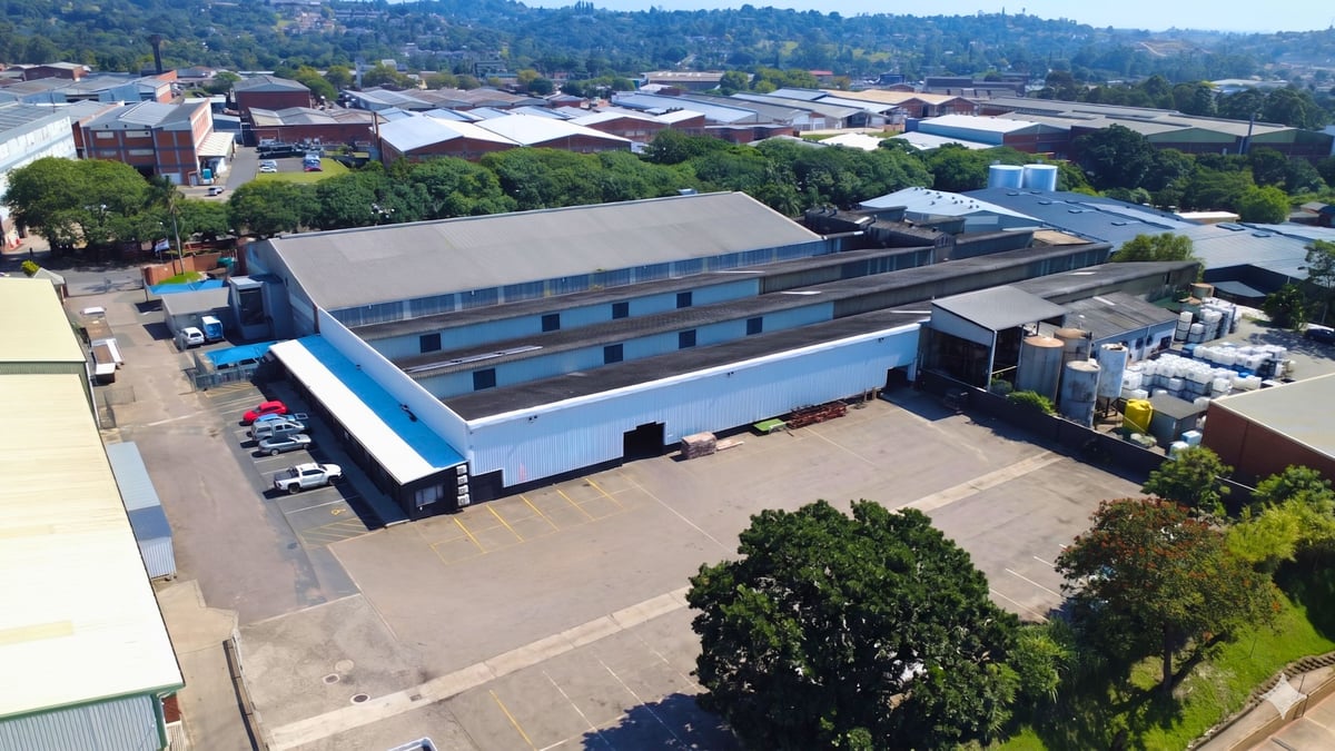 2129m² Warehouse For Lease In New Germany