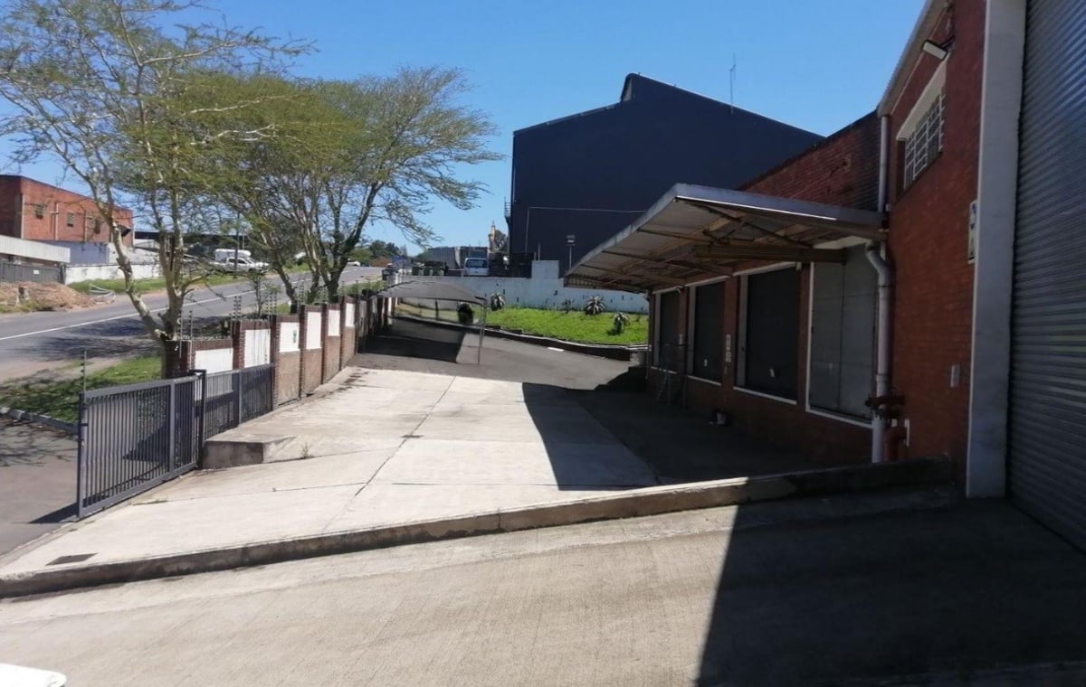 1630m² Warehouse To Let in Westmead