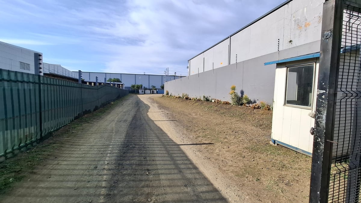 2500m² Vacant Industrial Land For Sale in Cornubia