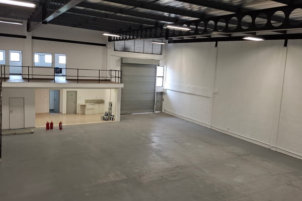 648m² Warehouse To Let in Cornubia — image 3