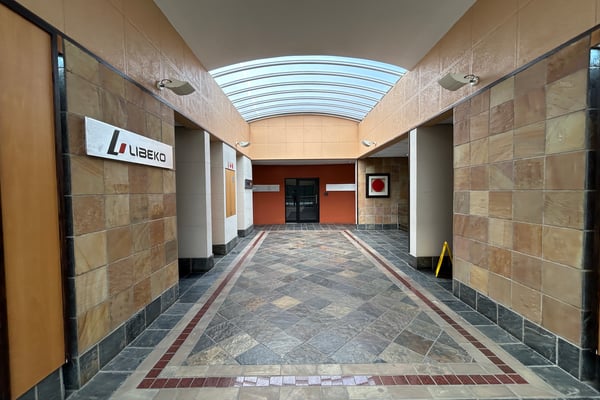 213m² Office to Let at Westway Office Park, Westville — image 2
