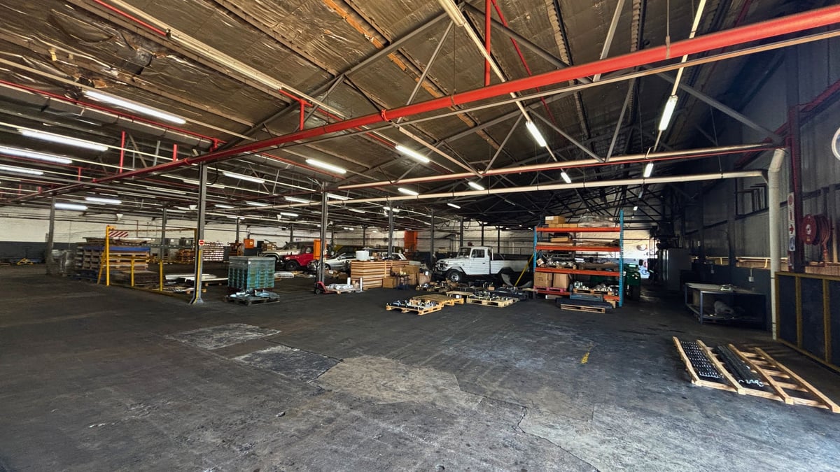2129m² Warehouse For Lease In New Germany