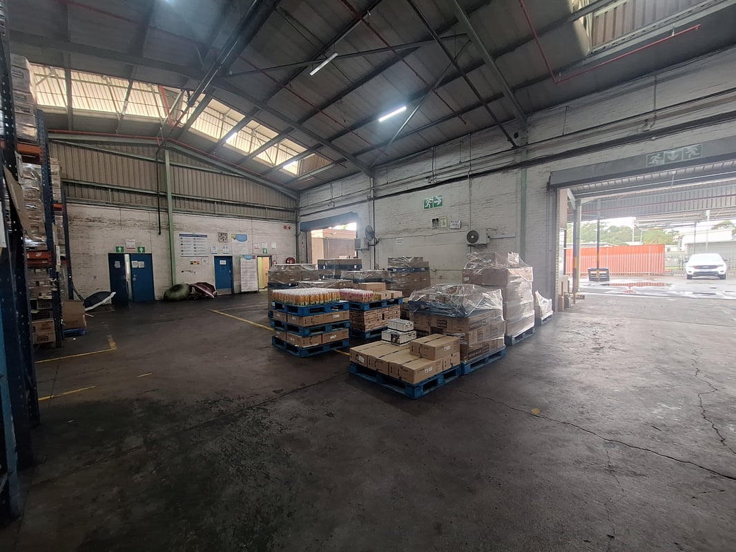 3 970m² Industrial Warehouse with Yard To Let in Westmead