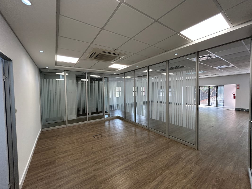 213m² Office To Let in Westville
