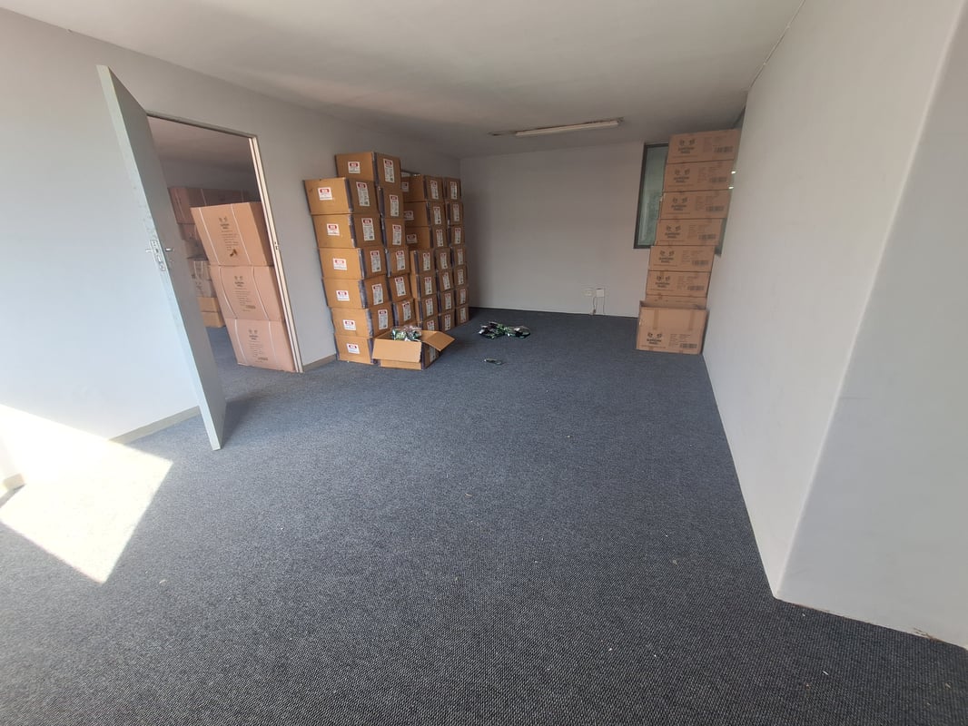 765m² Warehouse To Let in New Germany
