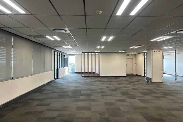 1 678m² Office to Let in The Glasshouse Office Park — image 6