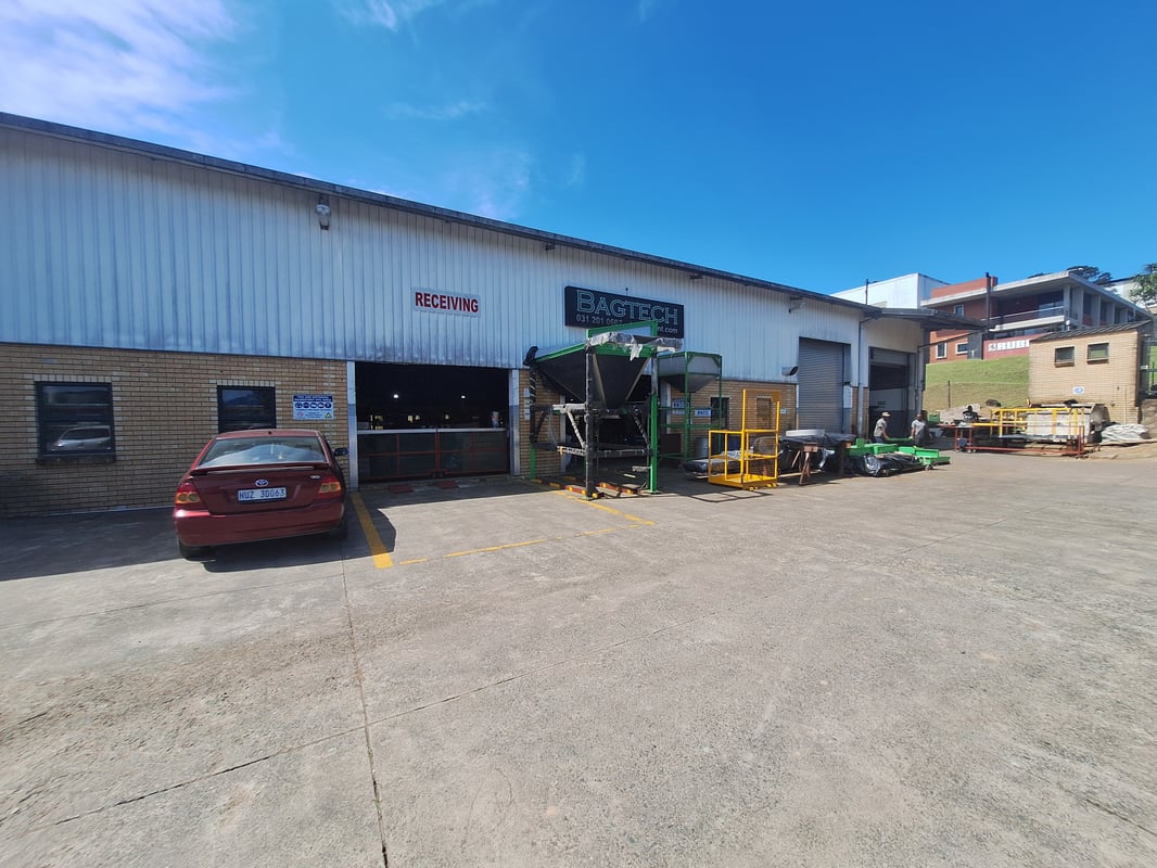 1397m² Warehouse To Let in Westmead