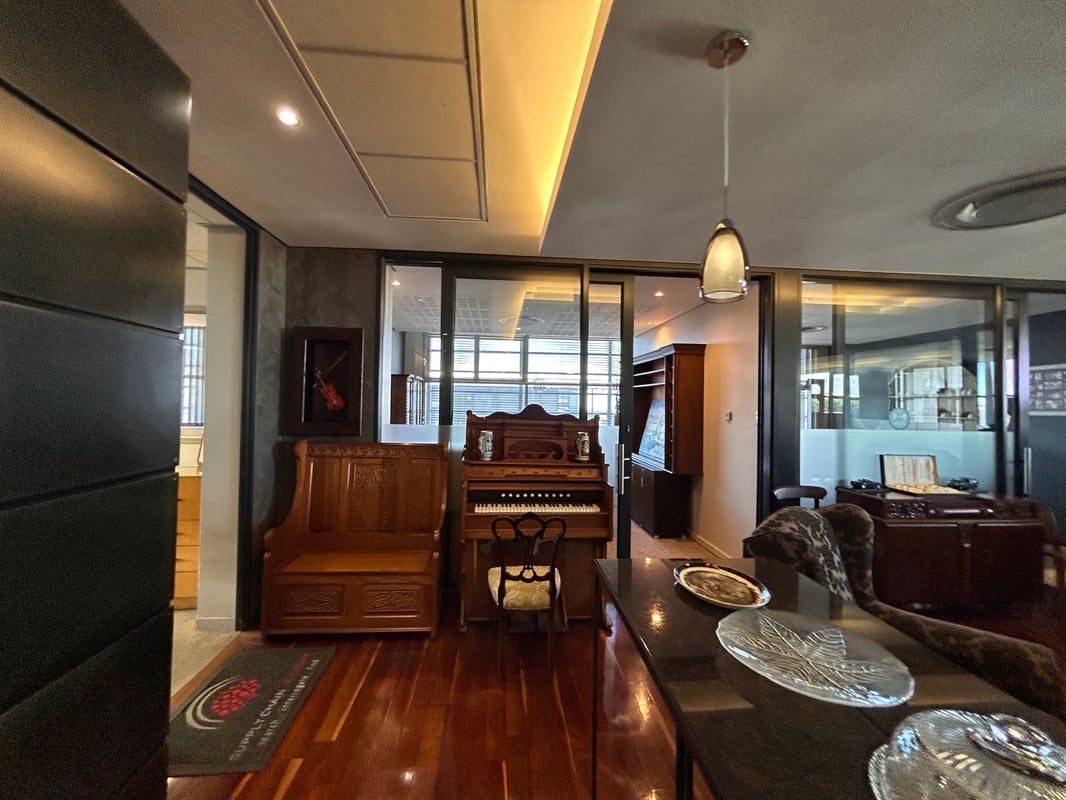 638m² Office To Let at Rigdeside Office Park 