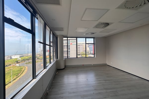 392m² Office To Let at Ridge 6, Umhlanga — image 3