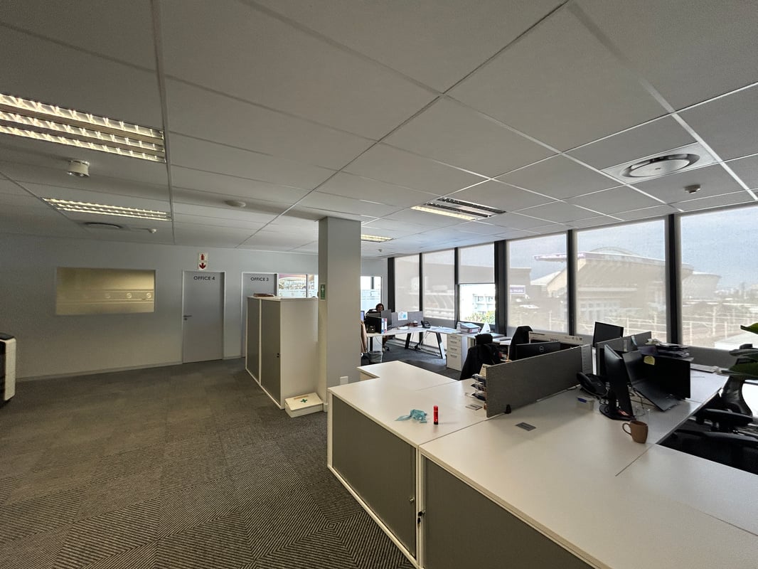 261m² Office To Let In The Lion Match Office Park 