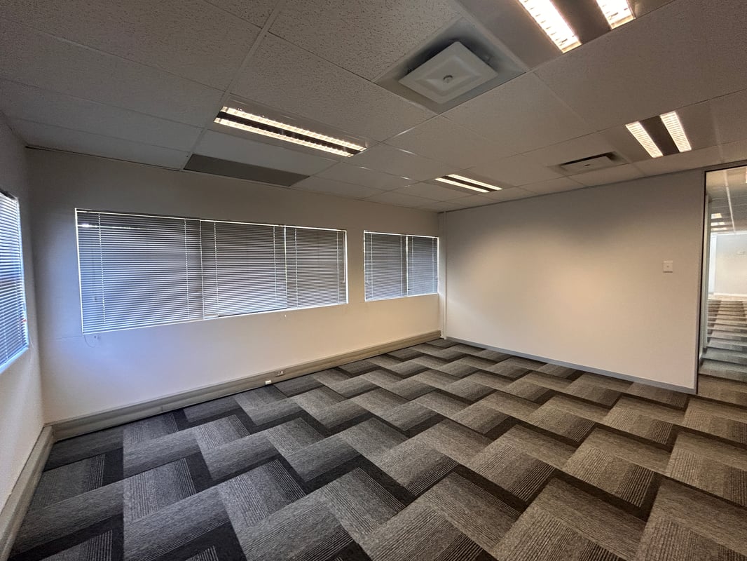 300m² Office To Let in Umhlanga