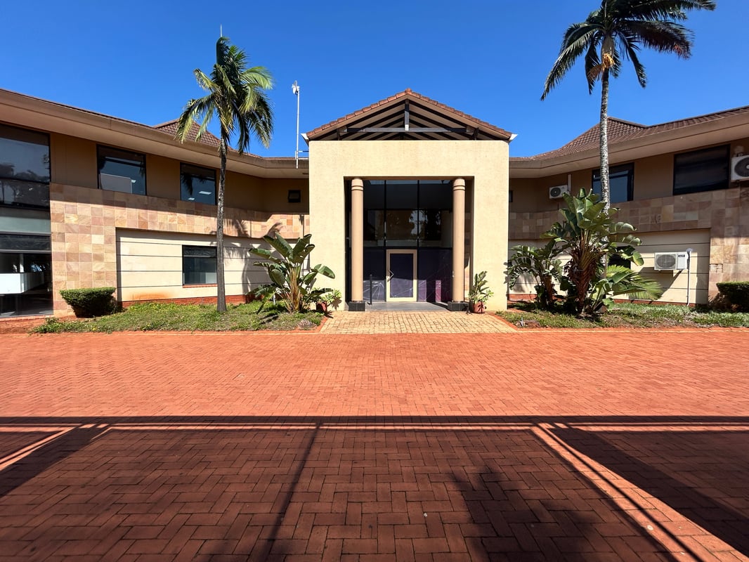 445m² Office For Sale in La Lucia Ridge