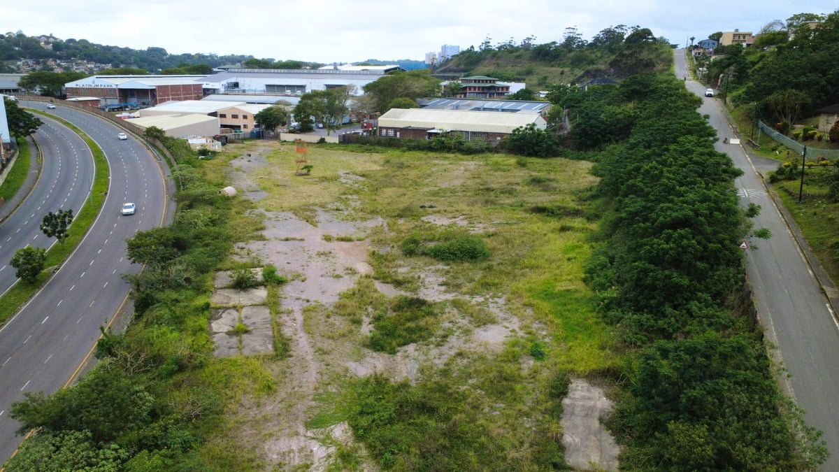 14 596m² Industrial Land To Let in Briardene