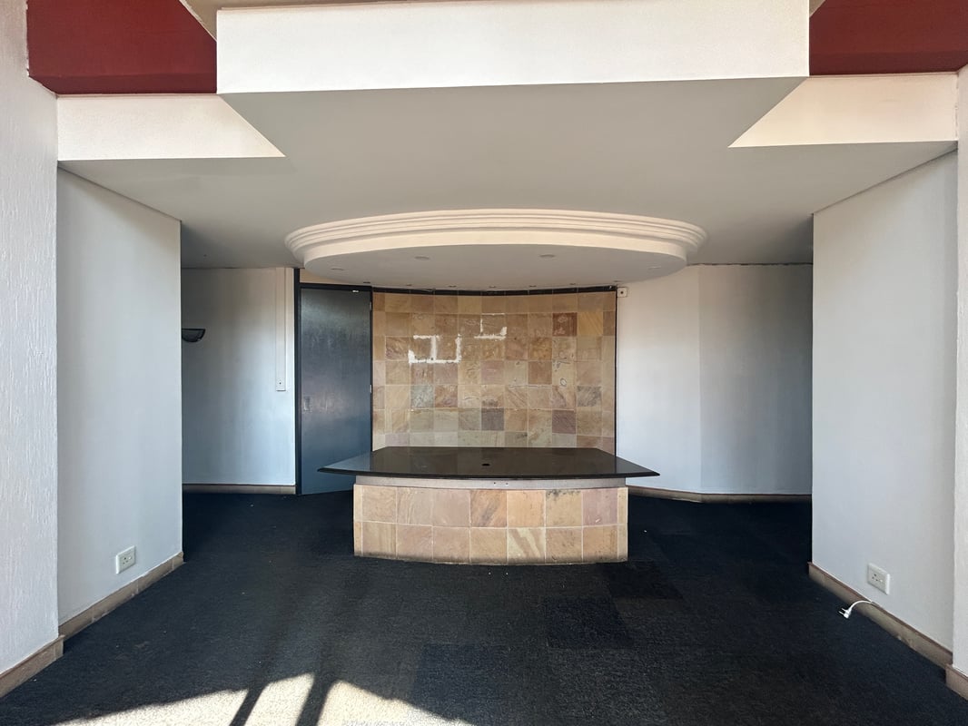 445m² Office For Sale in La Lucia Ridge