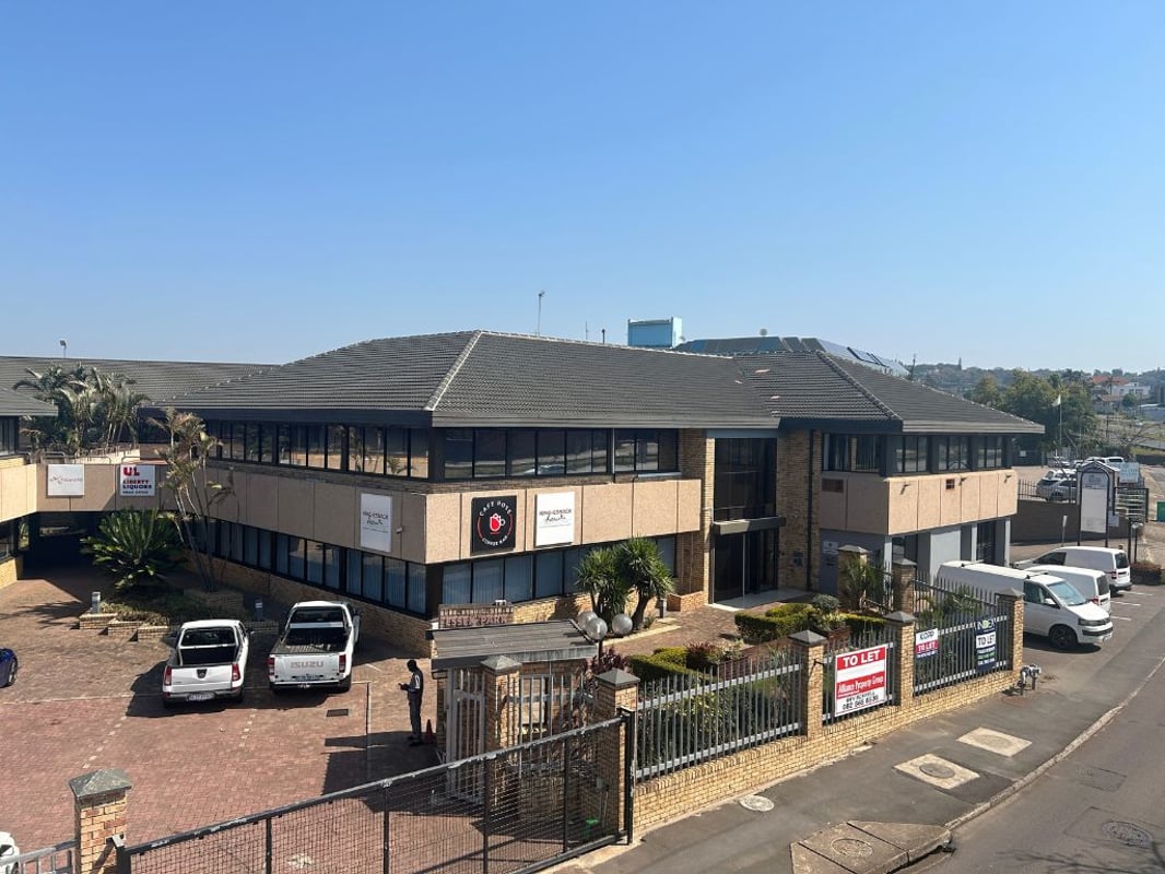  165m² Office To Let in Westville