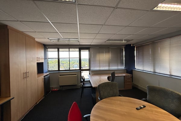 1246m² Office To Let in Westville — image 5