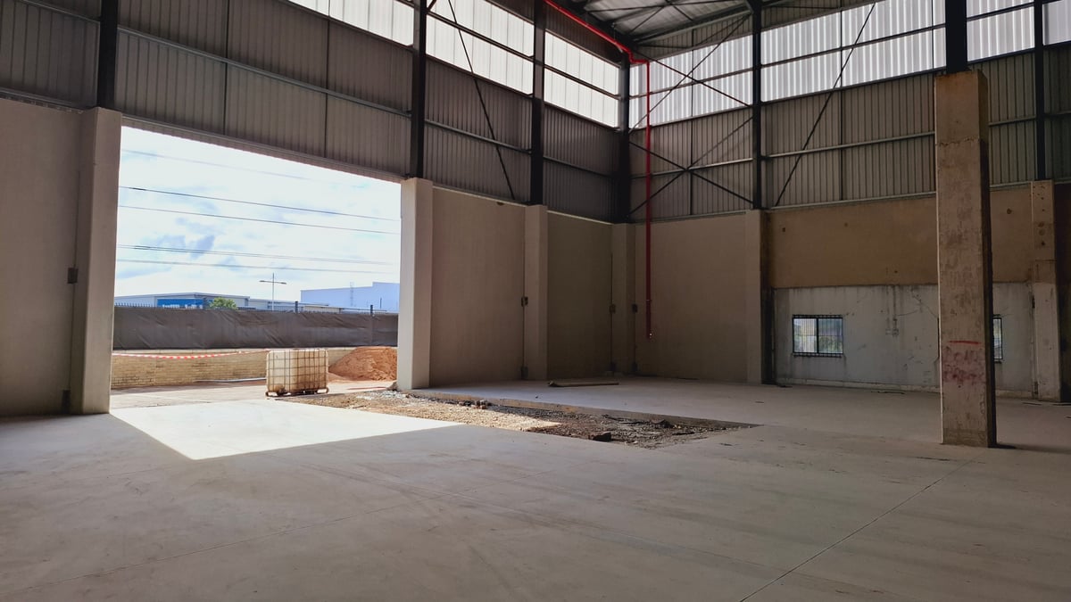 22 428m² Warehouse To Let in Cornubia