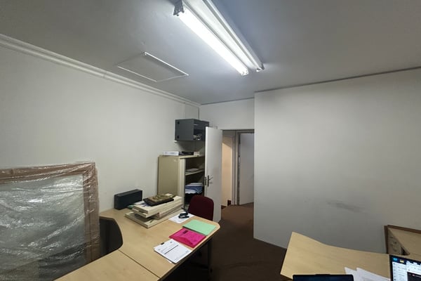 988m² Office Space To Let, Westville — image 3