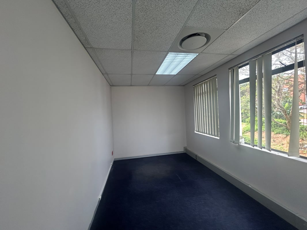 230m² Ground Floor Office To Let in Trosvale Office Park, Umhlanga