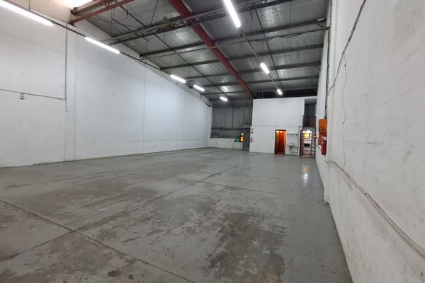 321m² Warehouse To Let in Springfield Industrial — image 6