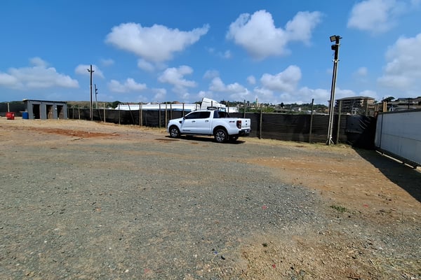 4 600m² Yard To Let in Springfield — image 3