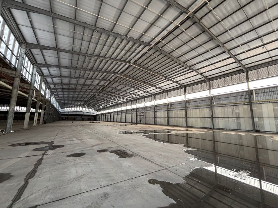 11 018m² Logistics and Warehousing Facility To Let in Mobeni