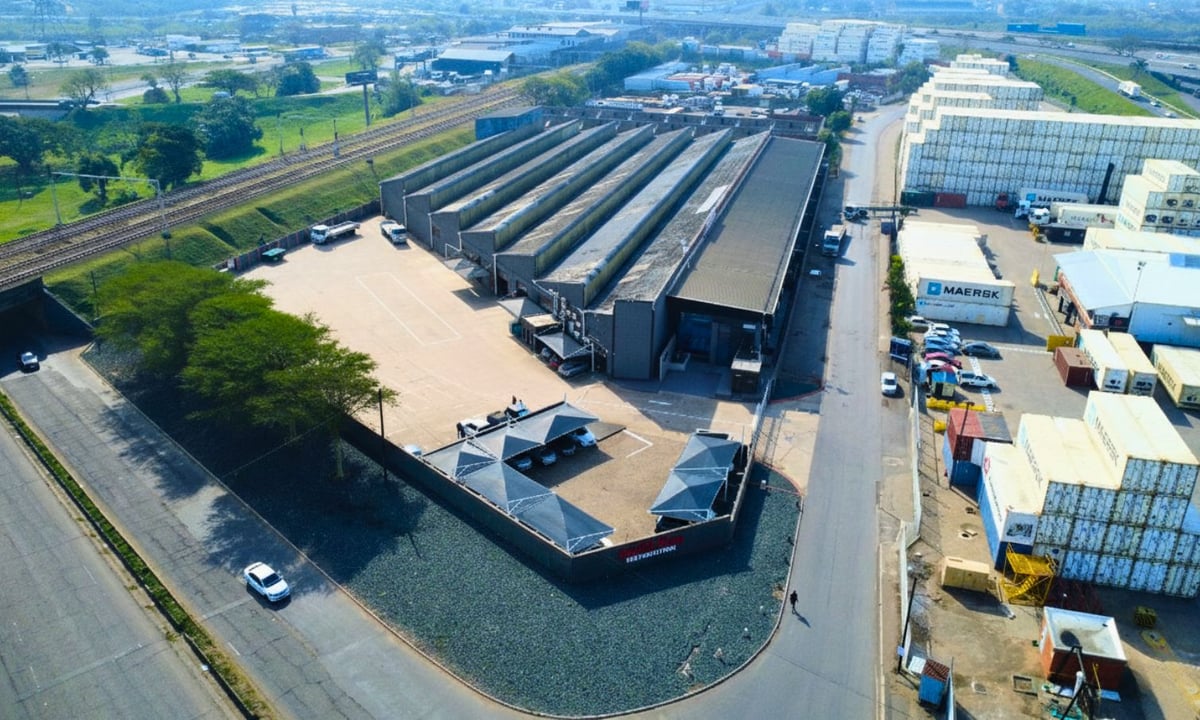 7 982m² Warehouse To Lease in Mobeni