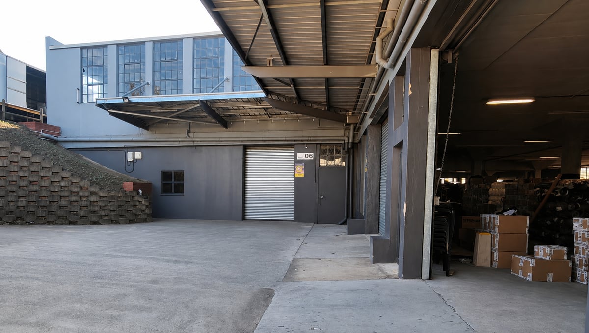 1 548m² Warehouse To Let in New Germany