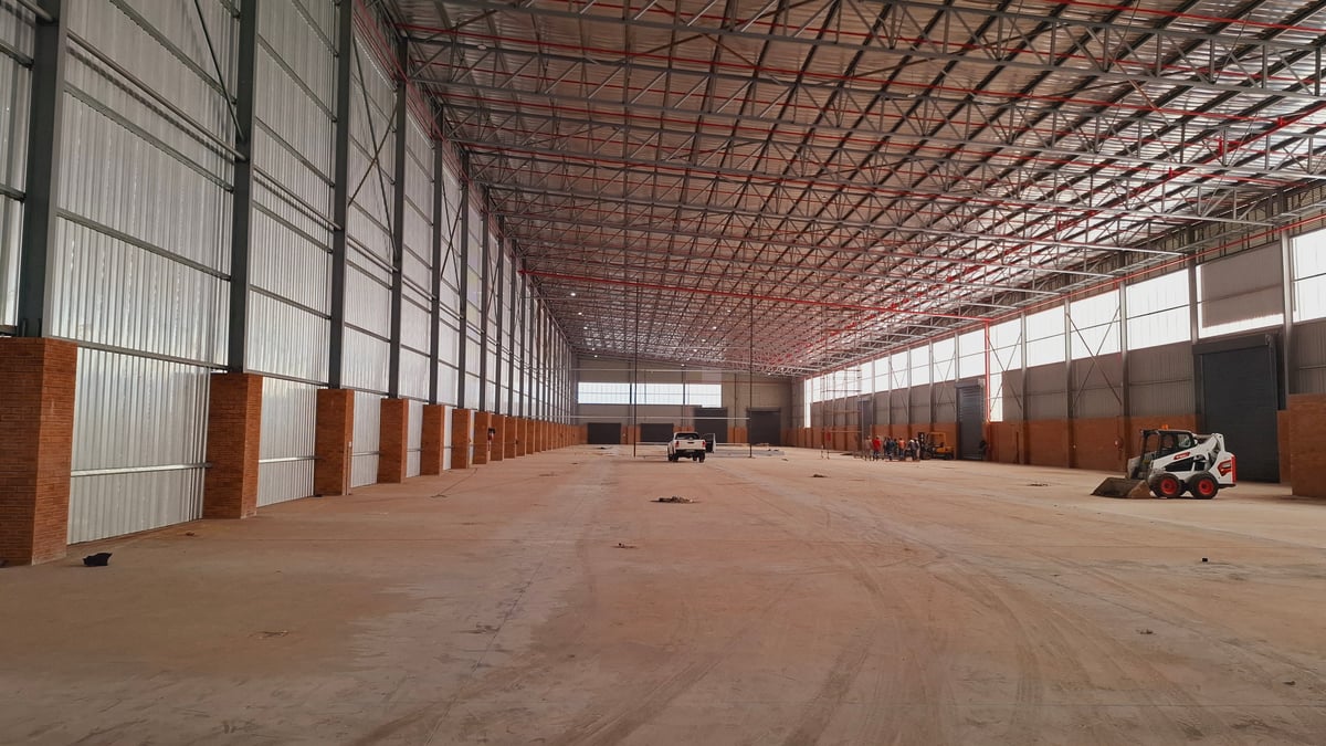 5 300m² Standalone Warehouse To Let in Springfield