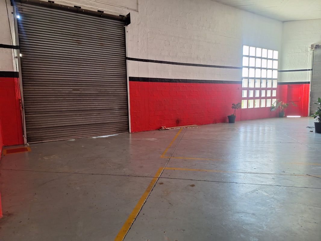 620m² Warehouse To Let in New Germany