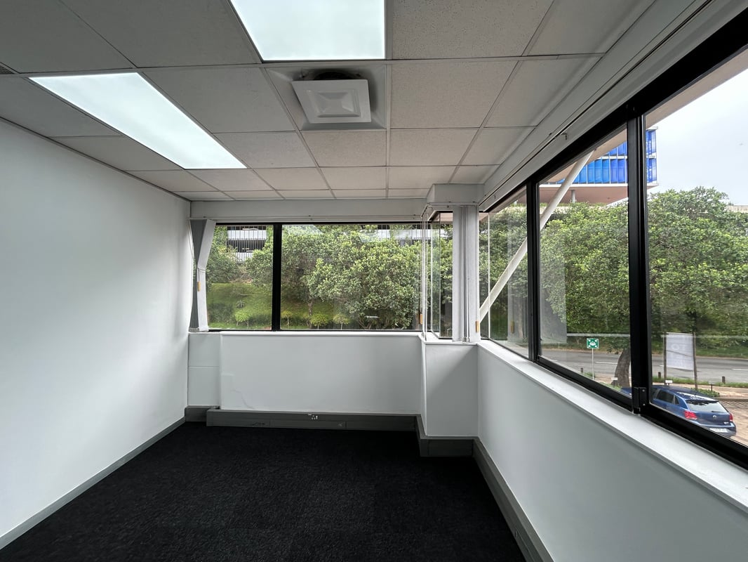 134m² Office Space To Let – Westway Office Park, Westville