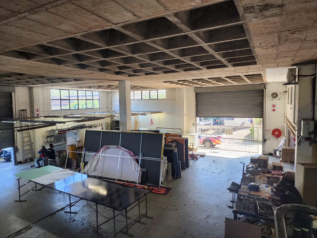 937m² Factory For Sale in Briardene