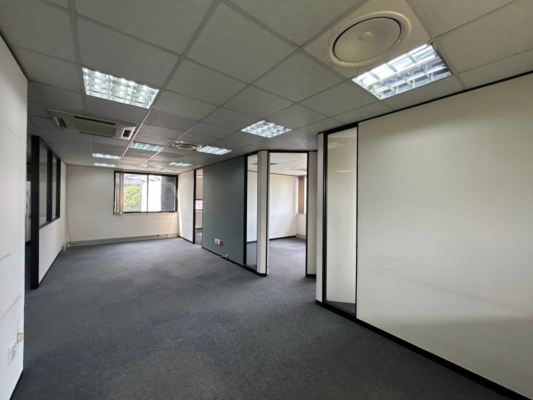 215m² Office For Sale in Westville