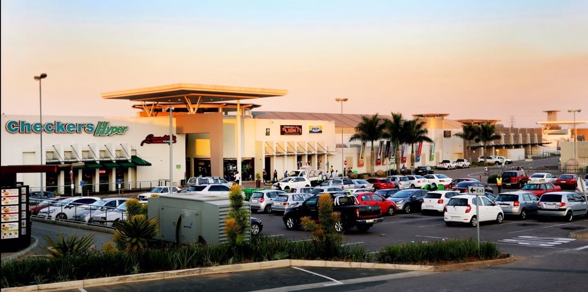 207m² Retail Unit For Lease within Shopping Centre