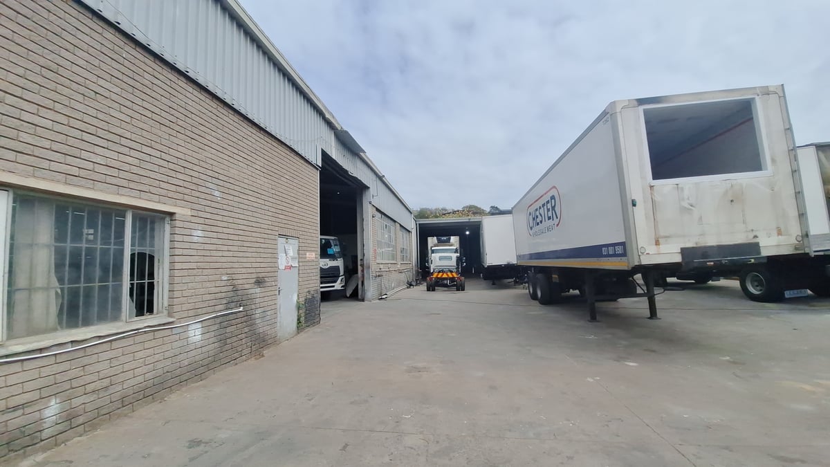 1 538m² Warehouse To Let in Westmead