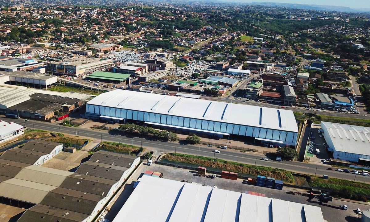 15 716m² Premium Logistics & Distribution Warehouse To Let – Prospecton