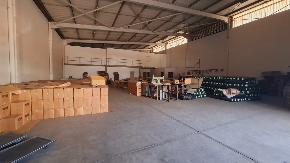 701m² Warehouse For Sale in Mount Edgecombe