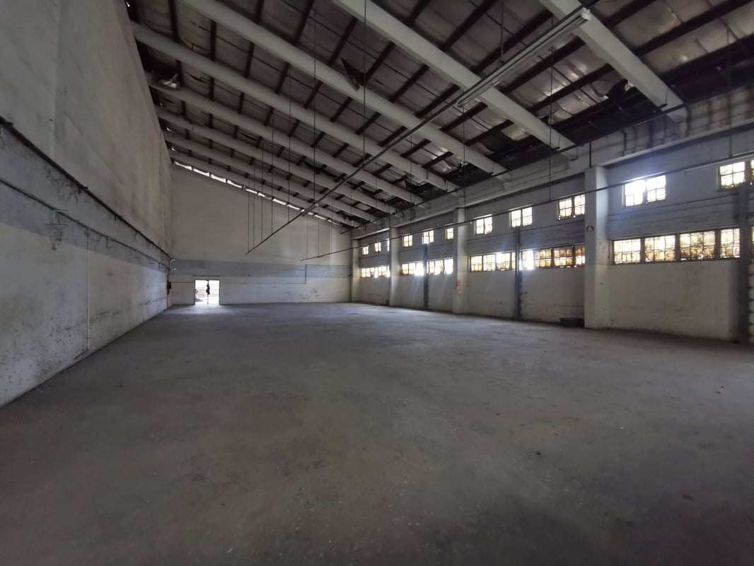 11 000m² Second-Floor Warehouse To Let in Jacobs
