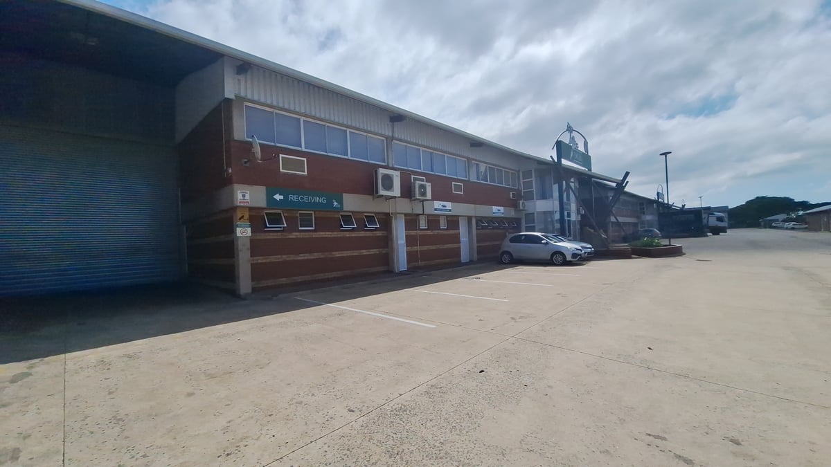 3301m² Warehouse To Let in New Germany